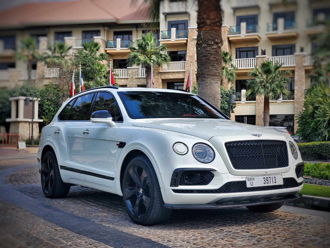 Bentley Bentayga  WHITE 2020 rental dubai