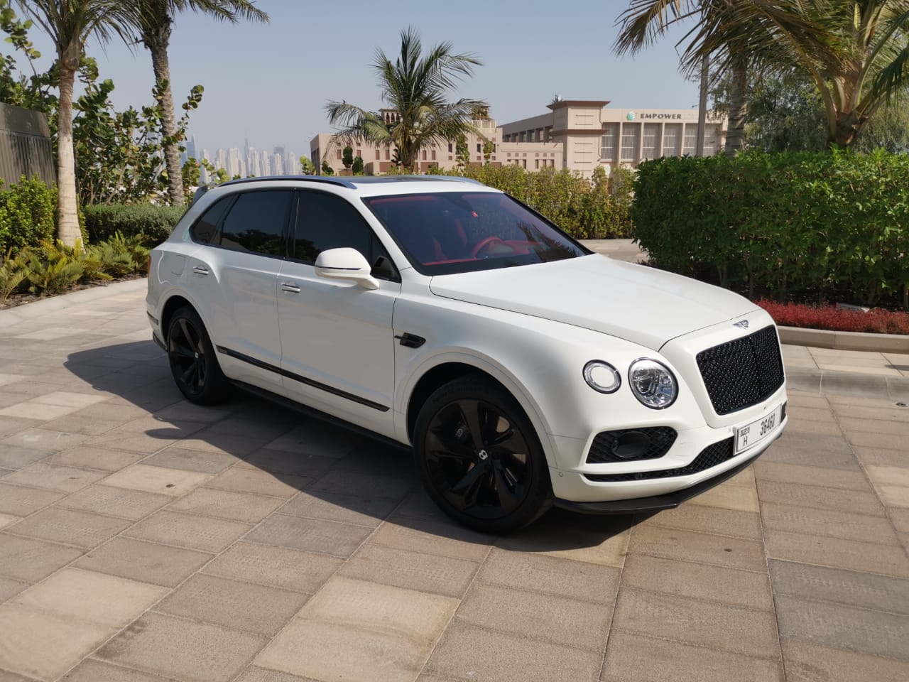 Bentley Bentayga WHITE 2018 rental dubai