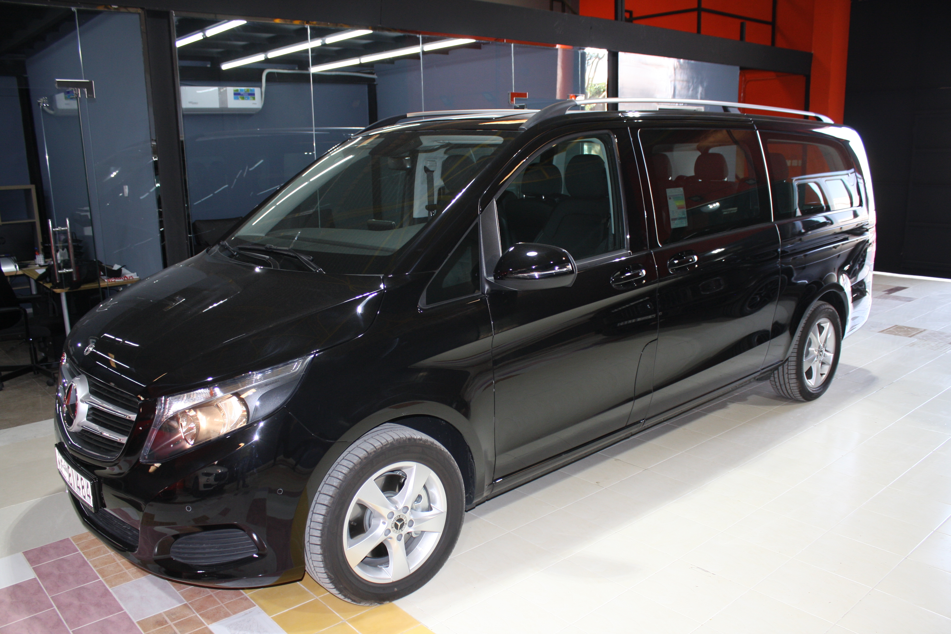 Mercedes V-Class BLACK 2019 rental dubai