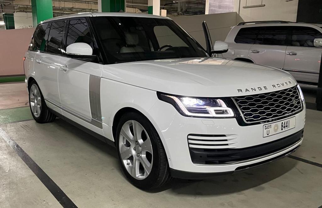 Range Rover Vogue P400 WHITE 2021 rental dubai