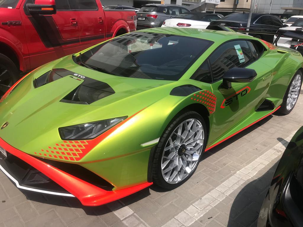 Lamborghini Huracan STO GREEN 2022 rental dubai