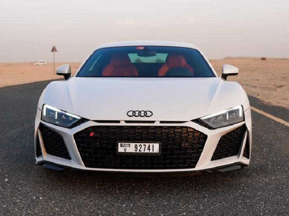 Audi R8  WHITE 2021 rental dubai