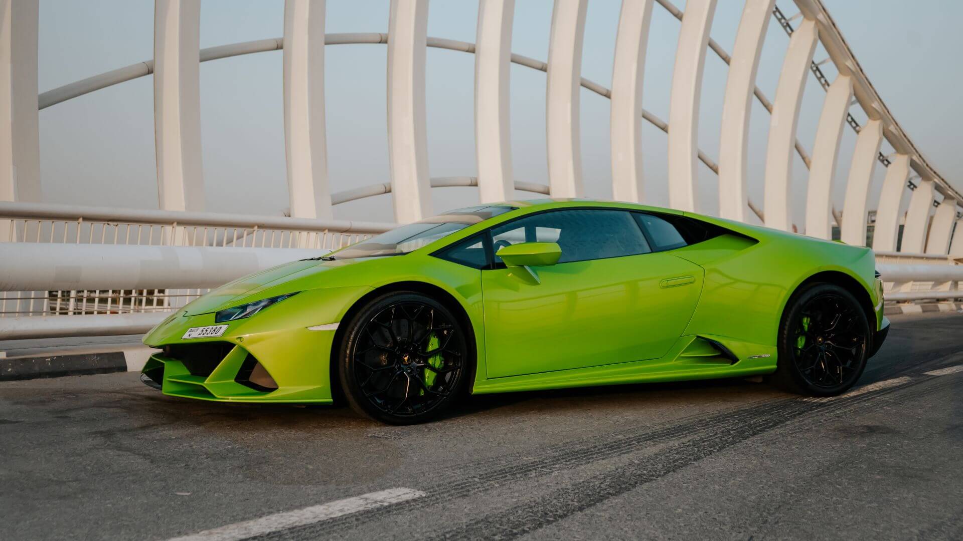 hire Lamborghini Hurucan Evo in dubai