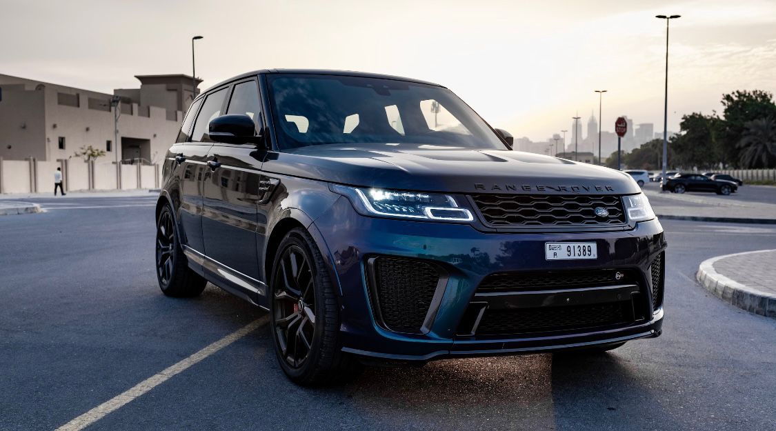 Range Rover SVR BLACK 2021 rental dubai