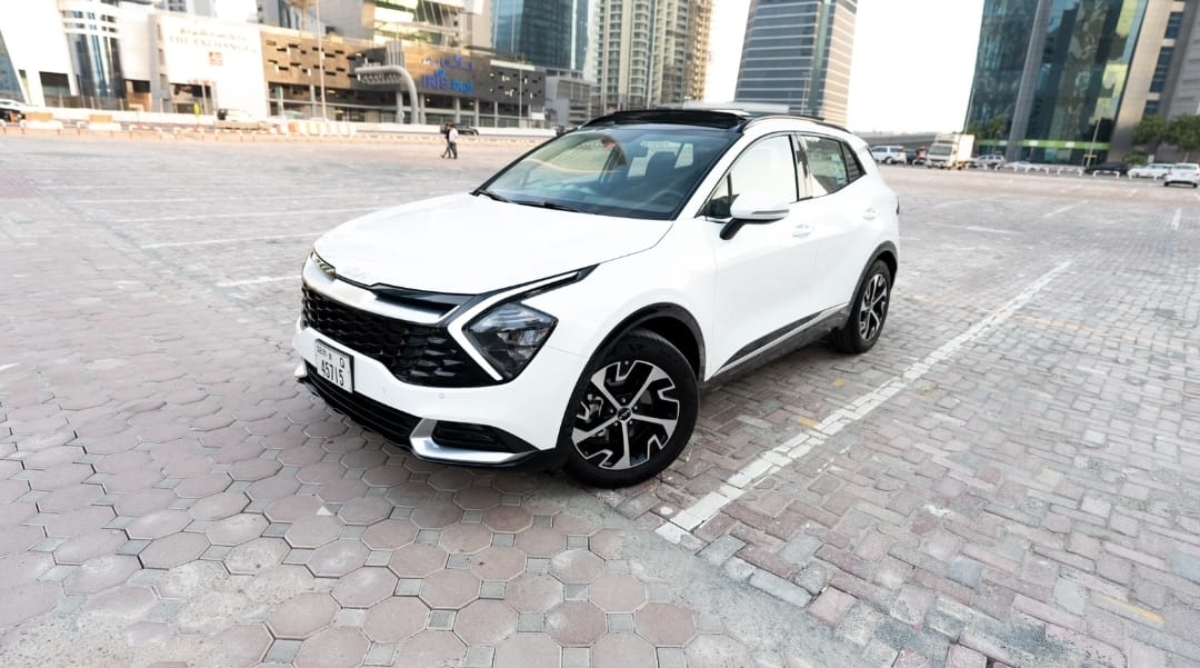 KIA Sportage WHITE 2023 rental dubai