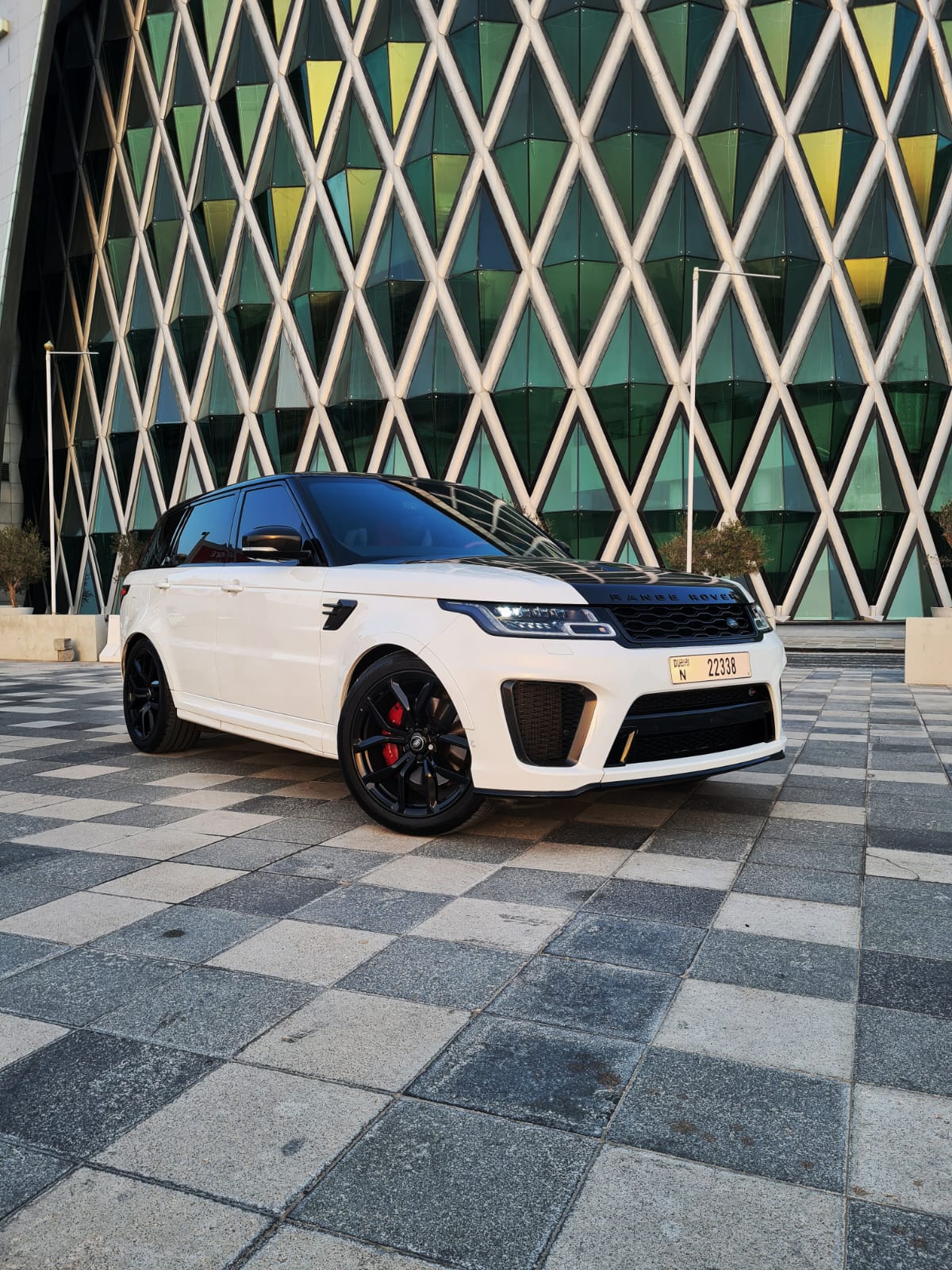 Range Rover SVR WHITE 2020 rental dubai