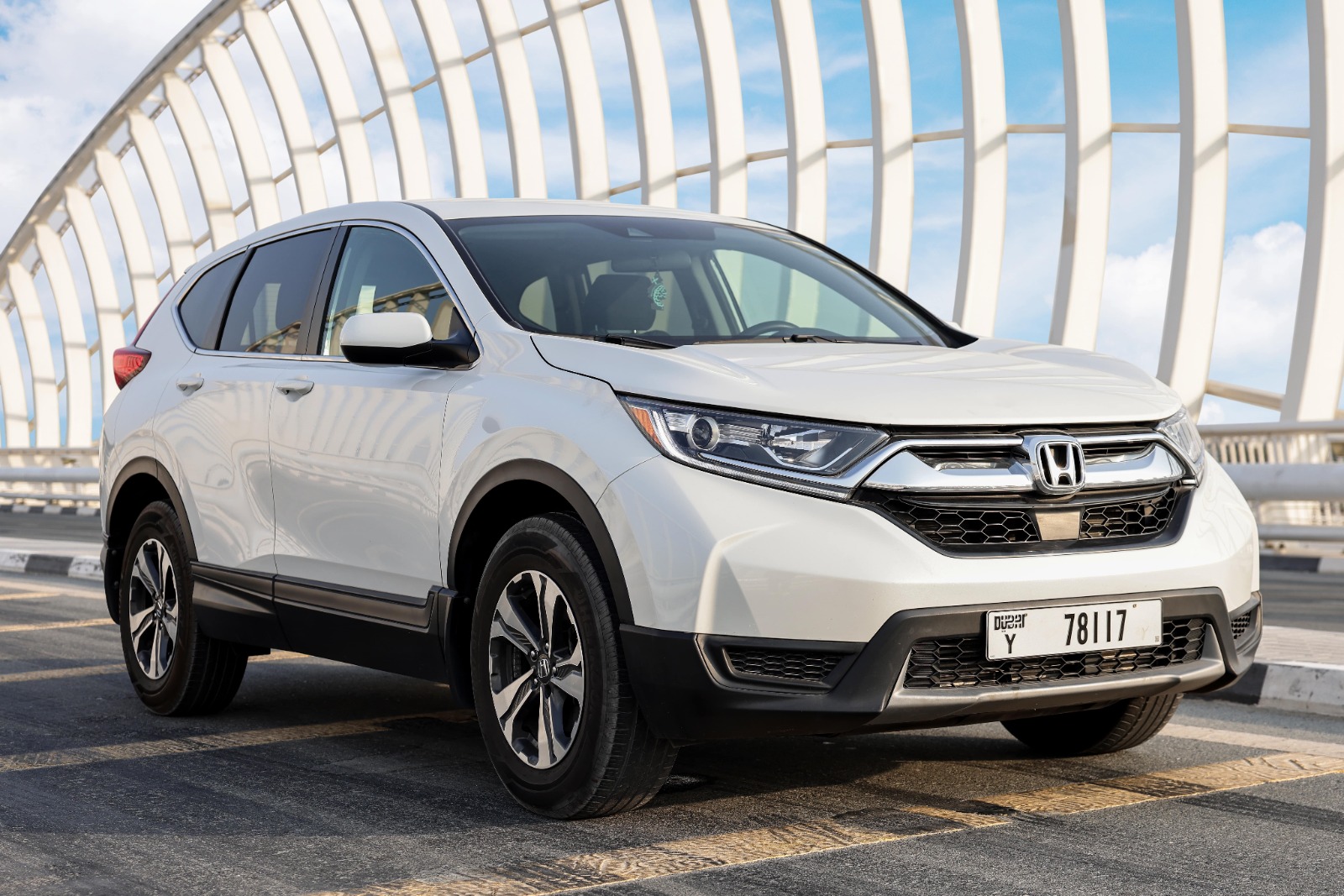 Honda CRV WHITE 2019 rental dubai