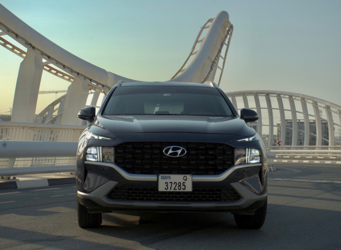 Hyundai Santa Fe GREY 2023 rental dubai