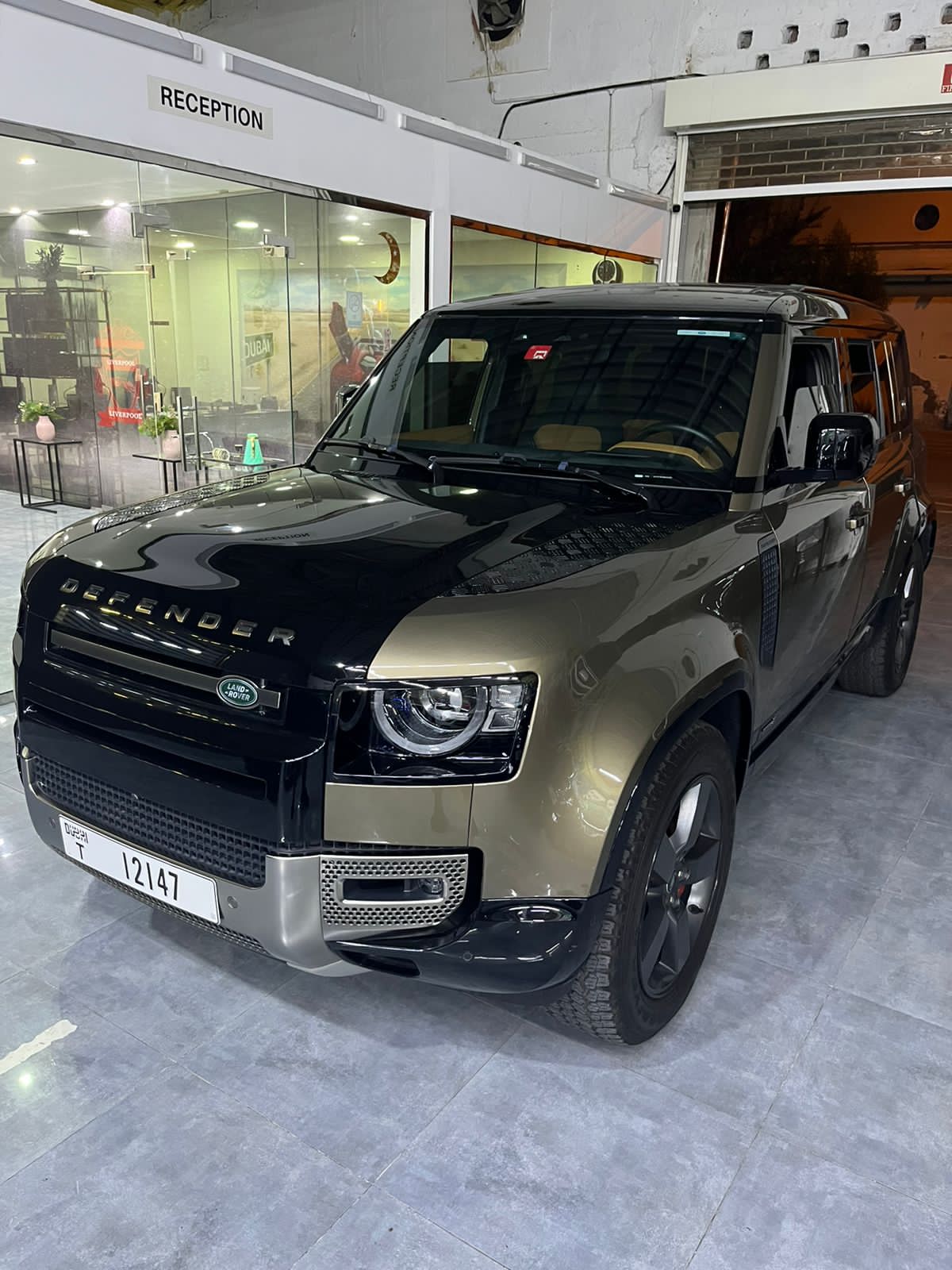 Defender Sport GOLDEN 2023 rental dubai