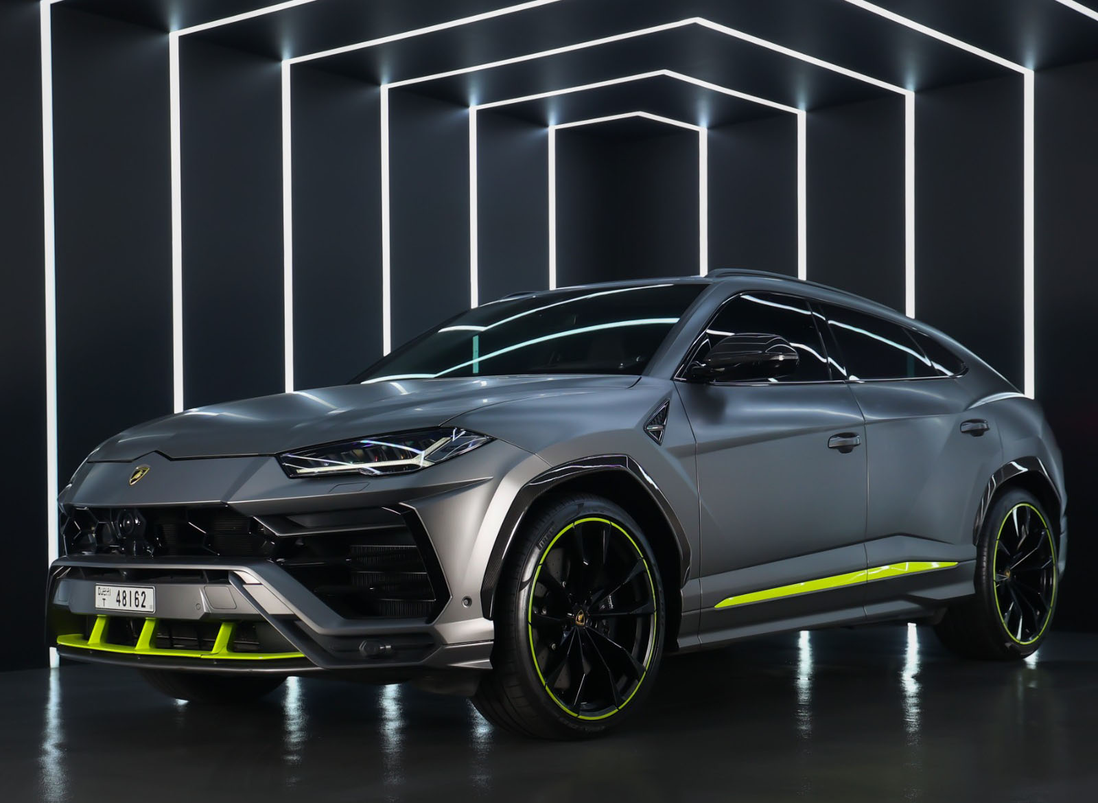 hire Lamborghini Urus in dubai