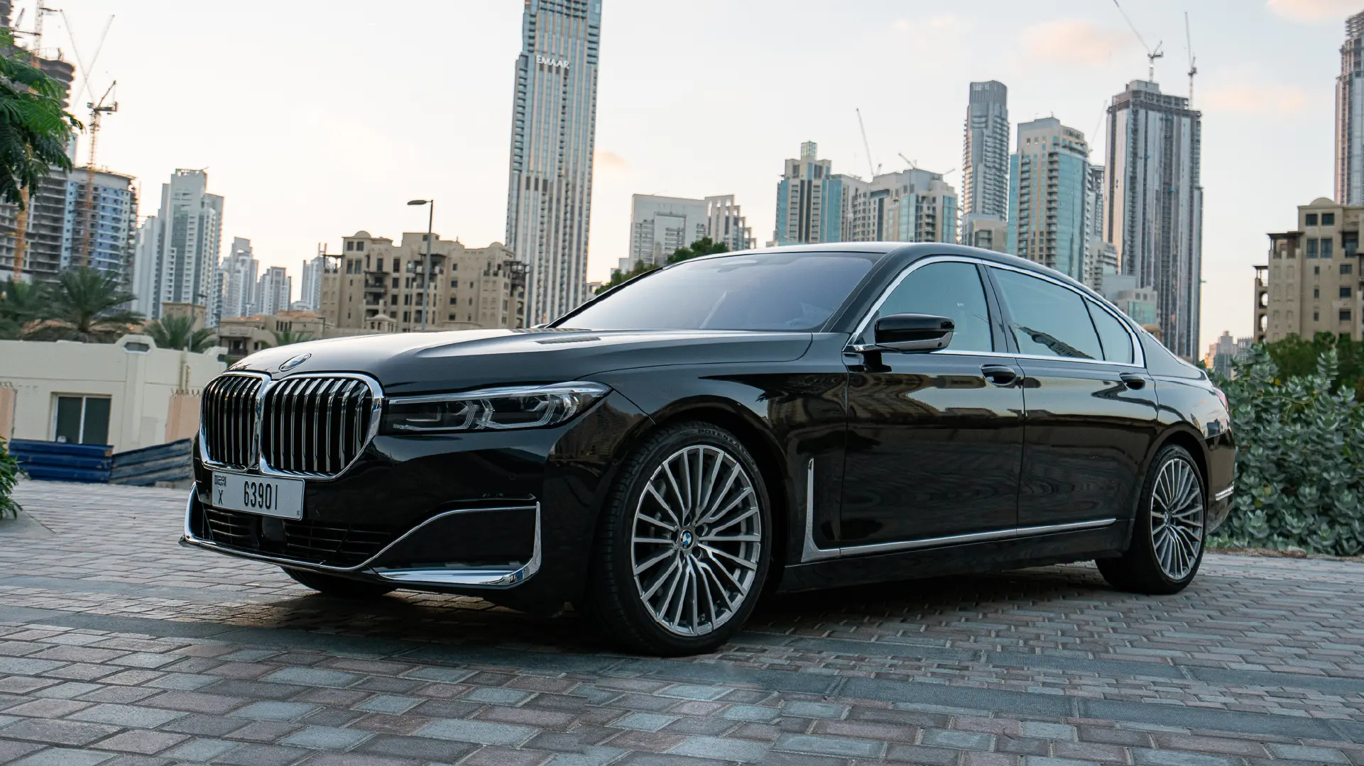 BMW 7 Series BLACK 2021 rental dubai