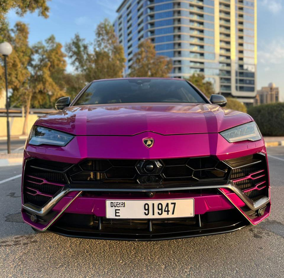 hire Lamborghini Urus Purple in dubai