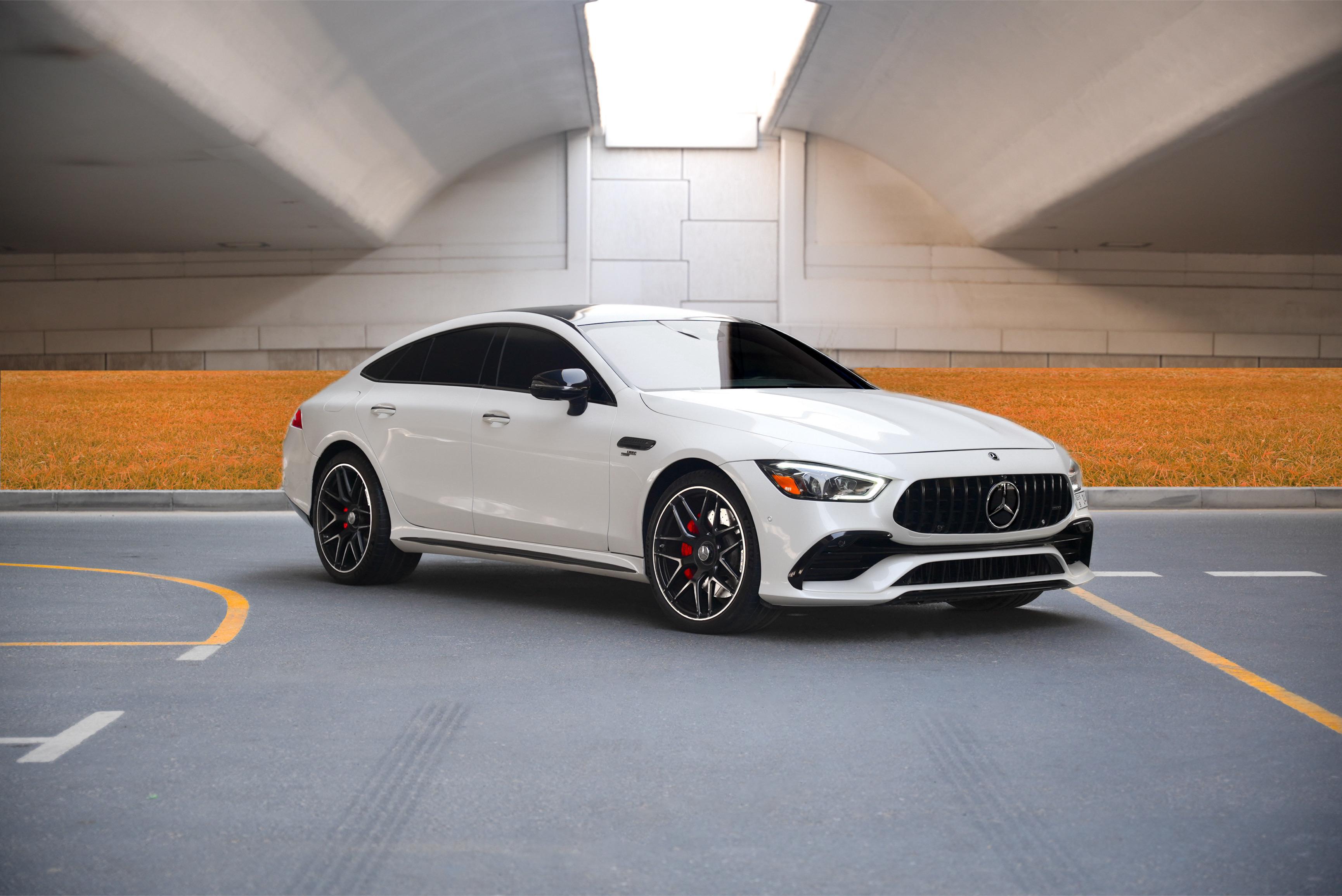 hire Mercedes Benz AMG GT 43 in dubai