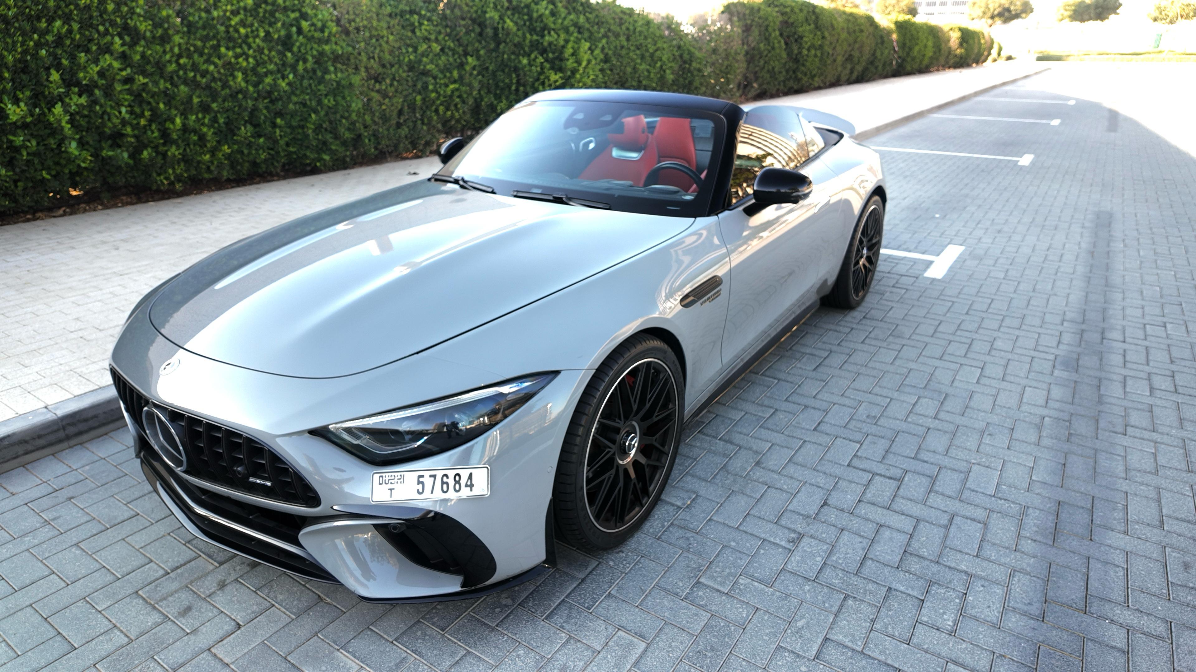 hire Mercedes SL 55 AMG Twin-turbo V8 in dubai