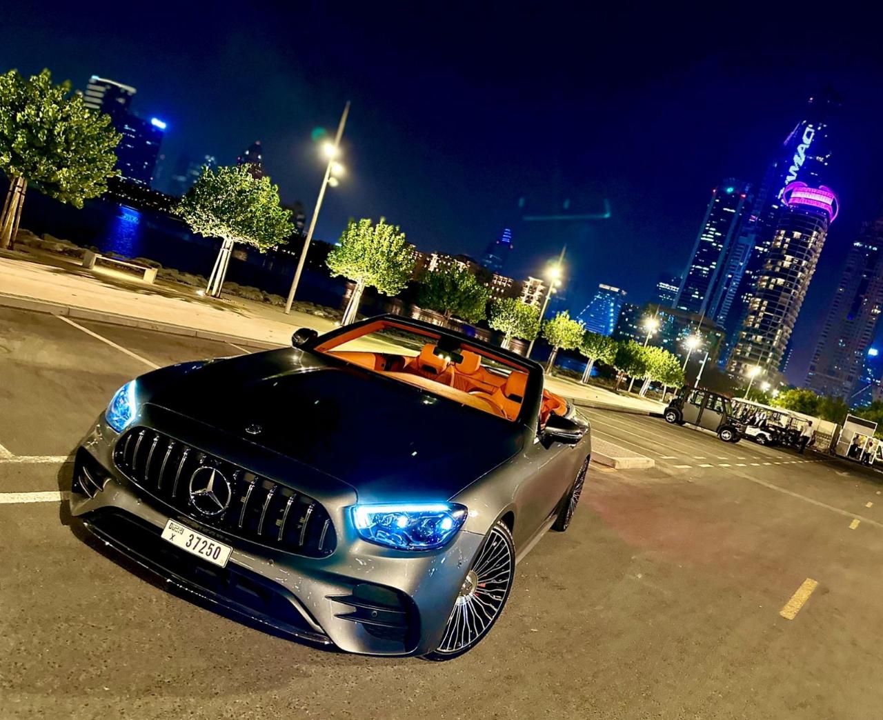 hire Mercedes Benz E450 Convertible in dubai