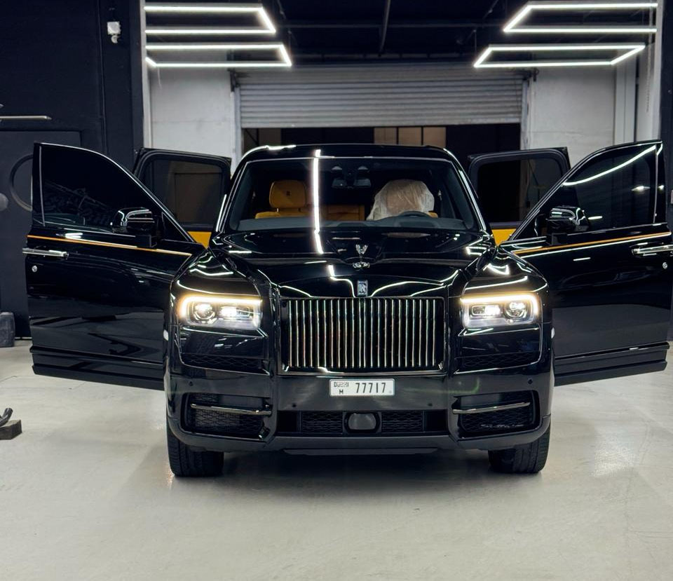 hire Rolls-Royce Cullinan Black Badge Gcc in dubai