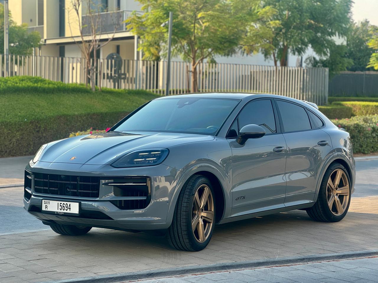 hire Porsche Cayenne Coupe No Deposit in dubai