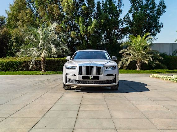 hire Rolls Royce Ghost V12 Grey Best Price in dubai
