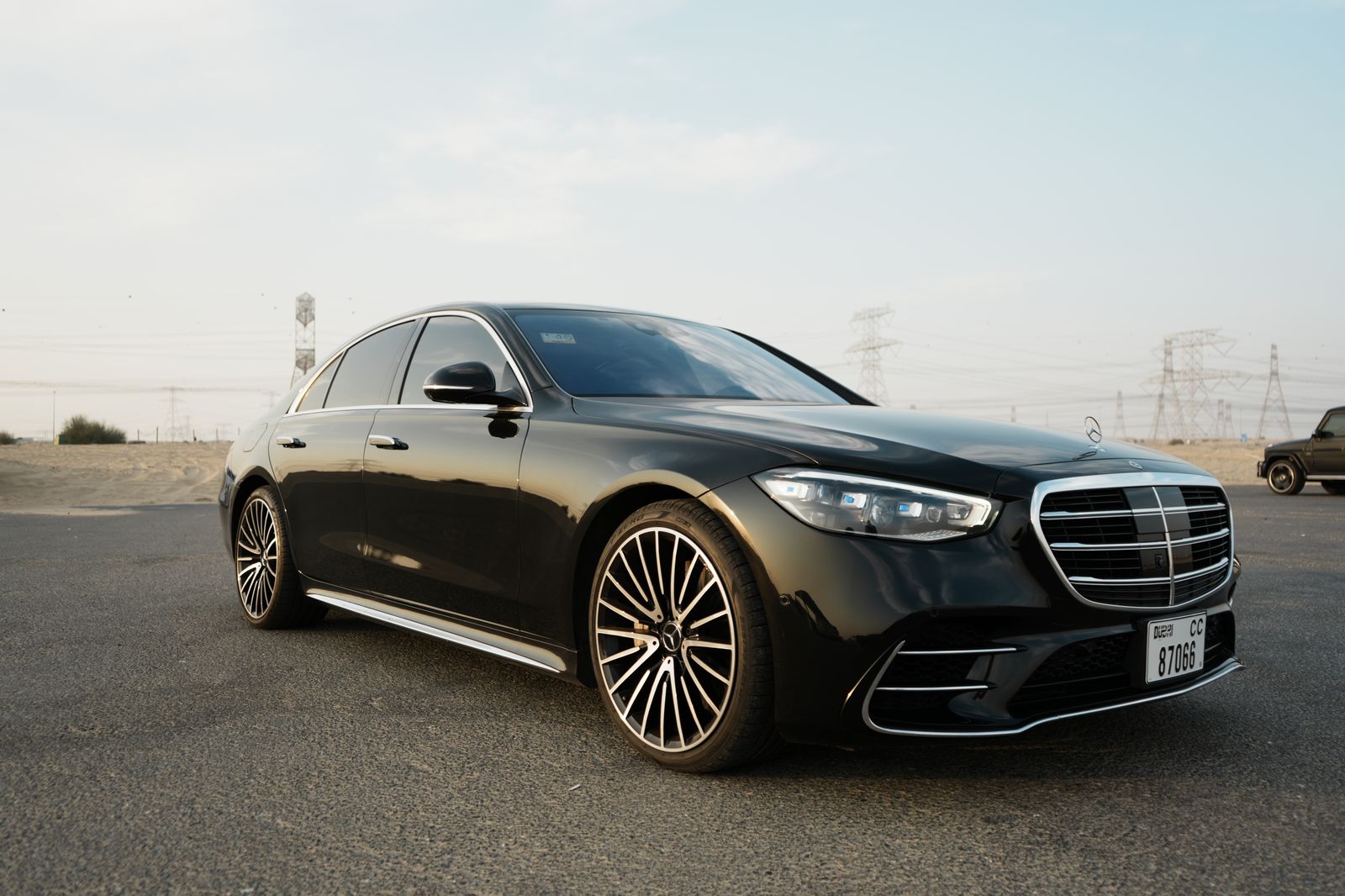 hire Mercedes S580 black Good price in dubai