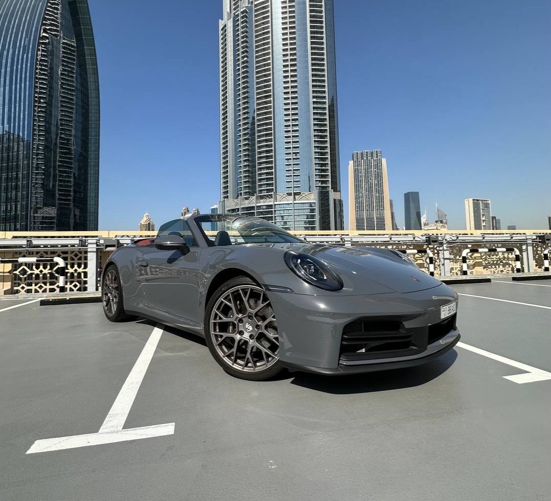 hire Porsche Carrera 911 Cabrio Grey in dubai