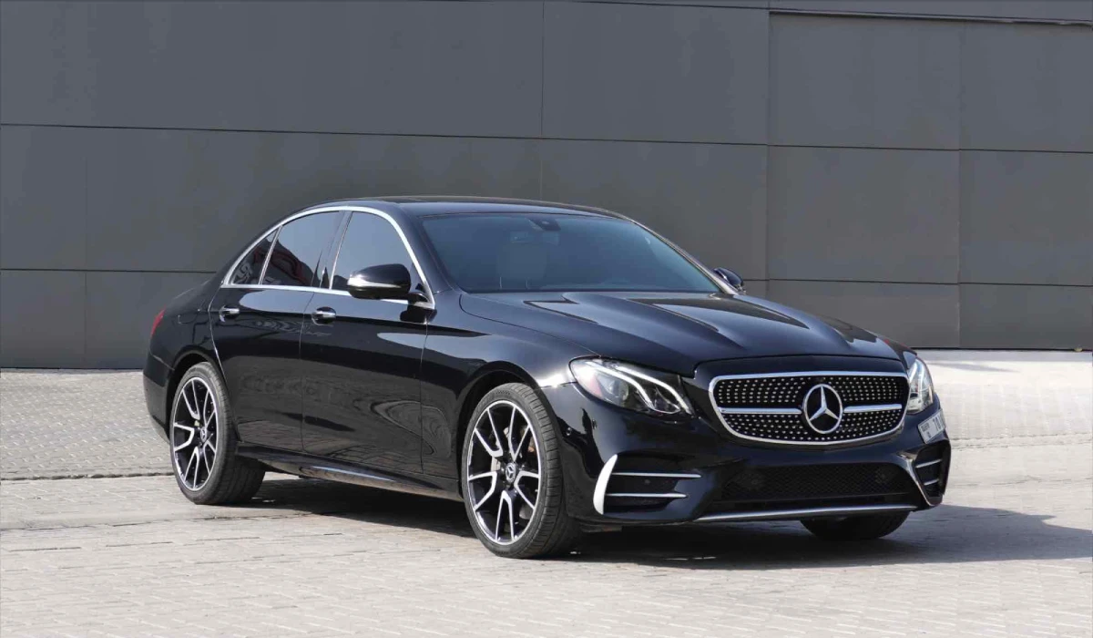 Mercedes Benz AMG E43 BLACK 2019 rental dubai